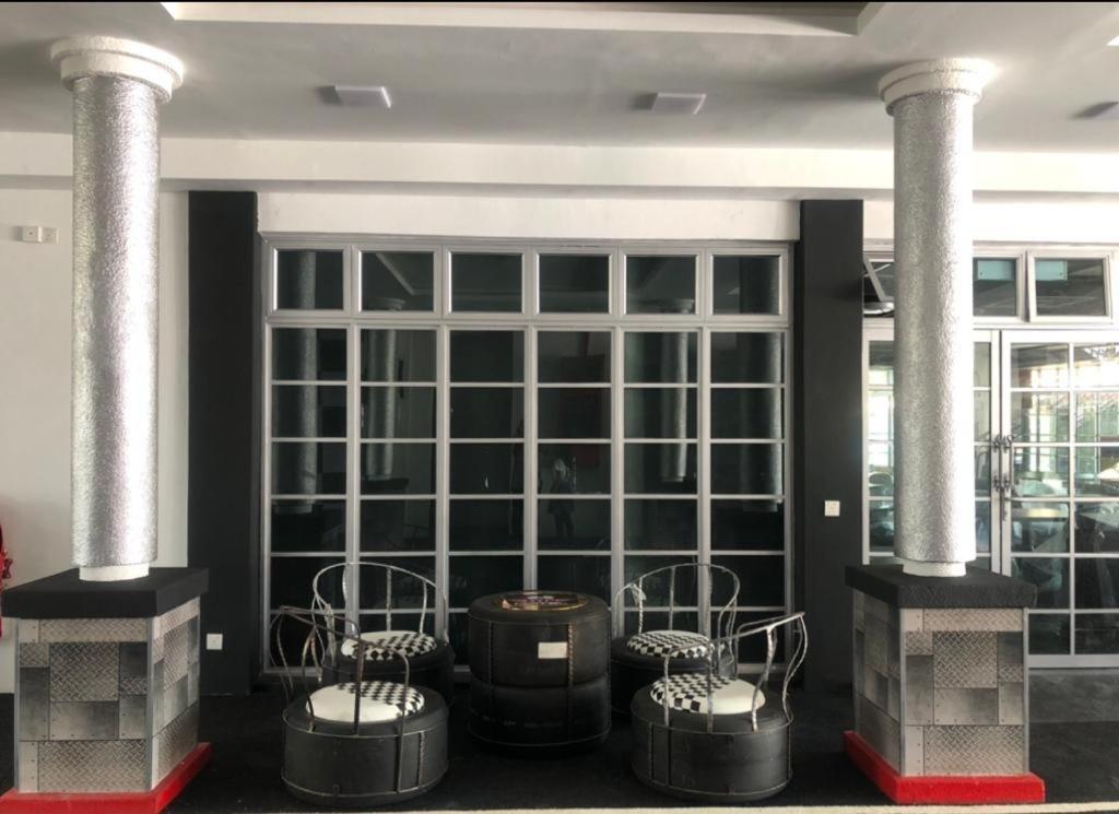 Hype Motorsports Hotel 포트딕슨 외부 사진